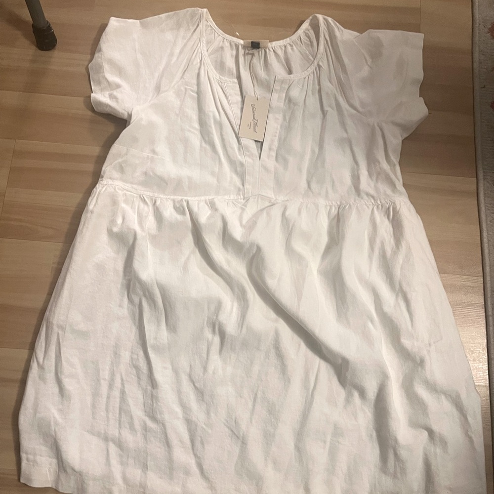 White Short Sleeve Dress